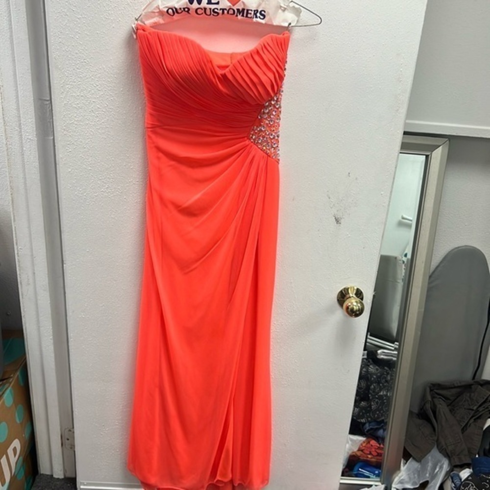 MORGAN & CO Hot Coral STRAPLESS RUCHED EMBELLISHED DRESS SIZE US 5/6